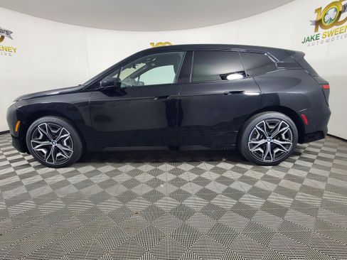 New 2026 BMW iX xDrive60 image 4