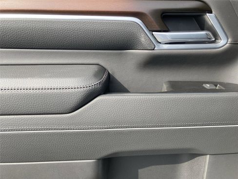 New 2026 GMC Sierra 2500 Denali w/ Denali Reserve Package image 19