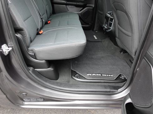 Used 2022 RAM 1500 Big Horn image 28