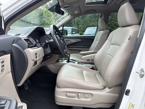 Used 2019 Honda Pilot EX-L image 11