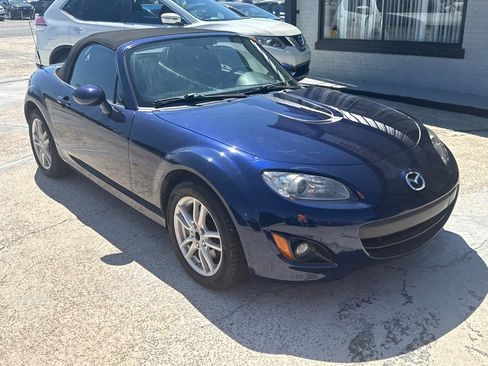 Used 2012 MAZDA MX-5 Miata Sport RWD image 2