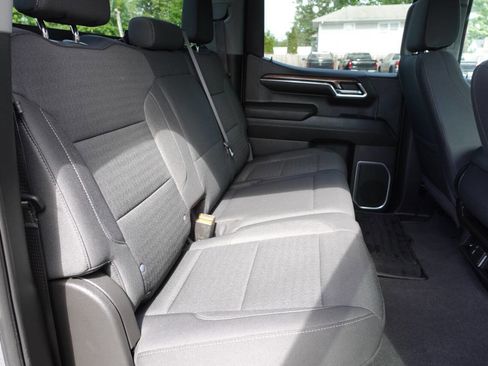 Used 2023 Chevrolet Silverado 1500 LT AWD/4WD image 29