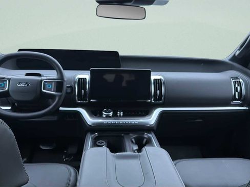 New 2026 Ford Expedition Max Platinum w/ Stealth Performance Package image 52