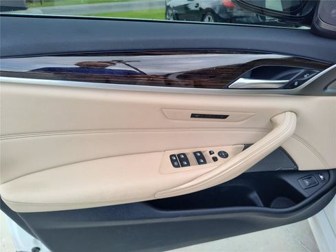 Certified 2023 BMW 530e w/ M Sport Package RWD image 13