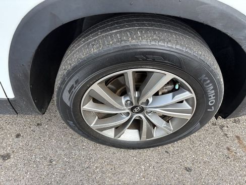 Used 2020 Hyundai Santa Fe SEL w/ Convenience Package image 15