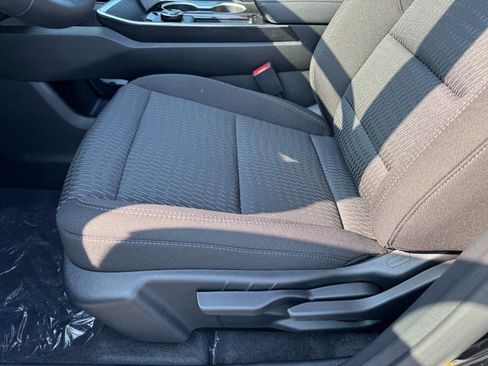 New 2027 Chevrolet Equinox LT FWD image 34