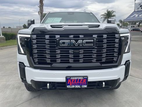 Used 2025 GMC Sierra 2500 Denali Ultimate w/ Max Trailering Package image 3