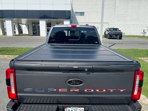Used 2024 Ford F250 Lariat w/ Lariat Ultimate Package AWD/4WD image 10