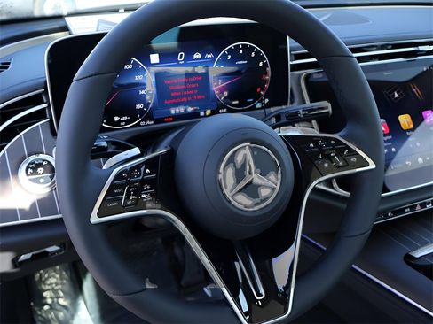 New 2026 Mercedes-Benz E 350 4MATIC Sedan image 31