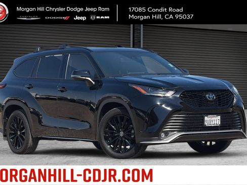 Used 2025 Toyota Highlander XSE AWD/4WD image 1