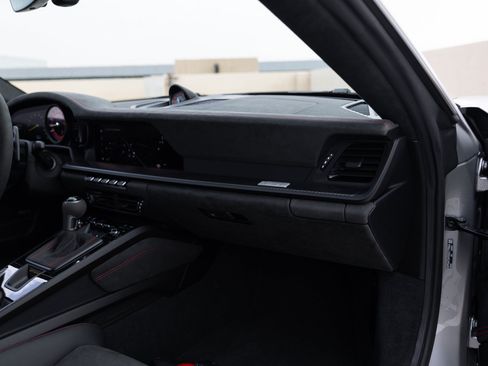 Used 2025 Porsche 911 GT3 RS RWD image 68