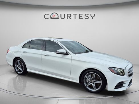 Used 2019 Mercedes-Benz E 300 image 9