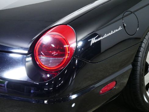Used 2002 Ford Thunderbird RWD image 17