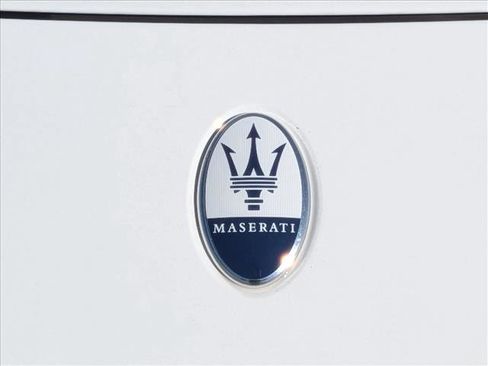 Used 2024 Maserati Grecale GT image 23