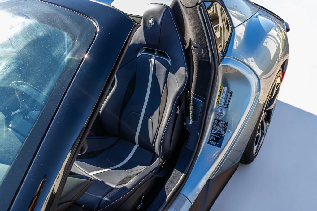Certified 2026 Ferrari 12Cilindri Spider RWD image 42