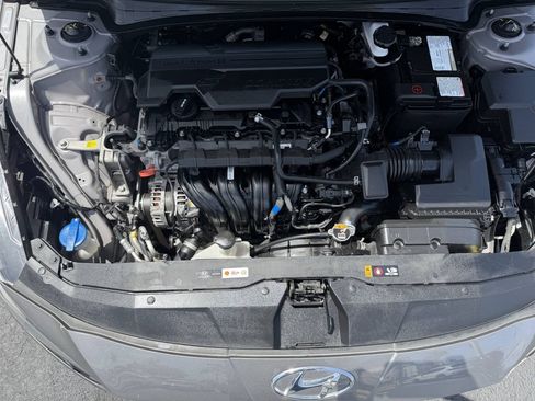 Used 2023 Hyundai Elantra SEL w/ Convenience Package FWD image 12