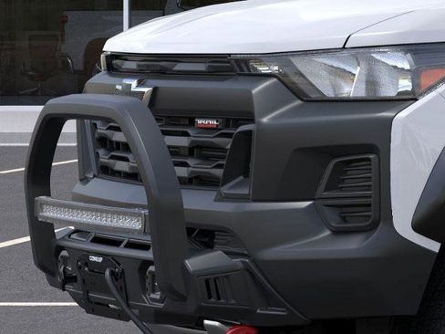 New 2025 Chevrolet Colorado Trail Boss w/ Off-Road Front Bumper Package image 13