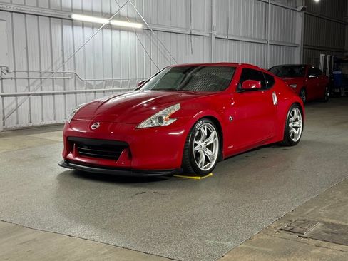 Used 2011 Nissan 370Z Touring w/ Sport Pkg RWD image 1
