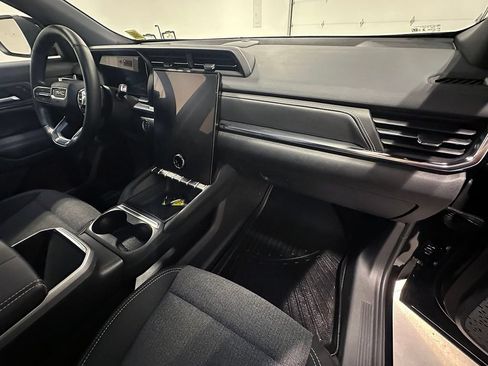 Used 2026 GMC Terrain Elevation w/ Black Edition AWD/4WD image 26