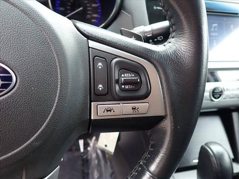 Used 2017 Subaru Outback 2.5i Premium AWD/4WD image 16