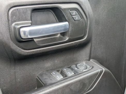 Used 2020 Chevrolet Silverado 1500 Custom w/ Custom Value Package image 20