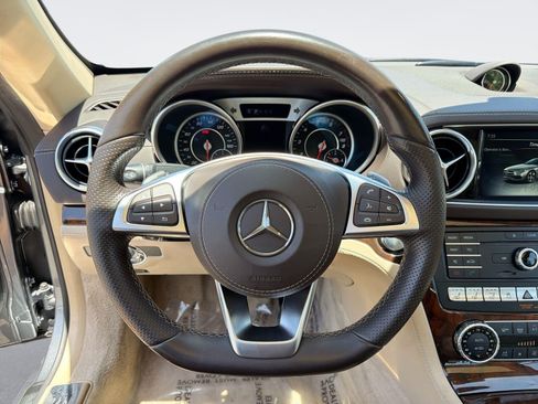Used 2017 Mercedes-Benz SL 450 image 8