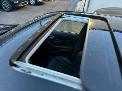 Used 2017 Mercedes-Benz GLC 300 4MATIC image 43