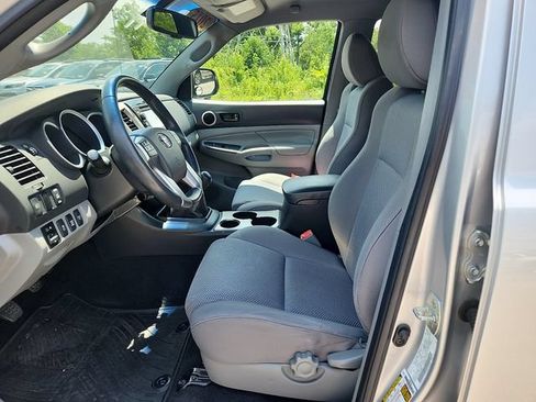 Used 2013 Toyota Tacoma 4x4 Double Cab w/ TRD Sport Pkg image 13