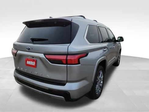 Used 2024 Toyota Sequoia Capstone image 7