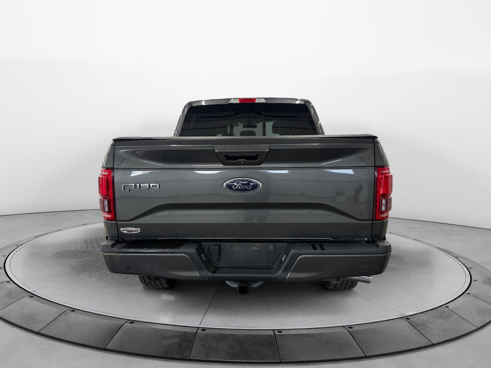 Used 2017 Ford F150 Lariat w/ Equipment Group 502A Luxury AWD/4WD image 5