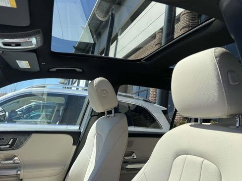 Certified 2024 Mercedes-Benz GLB 250 4MATIC image 22