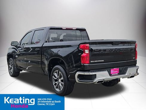 Used 2022 Chevrolet Silverado 1500 LT w/ Z71 Off-Road Package AWD/4WD image 5