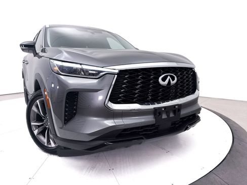 Used 2023 INFINITI QX60 Luxe w/ Performance Audio Package FWD image 7