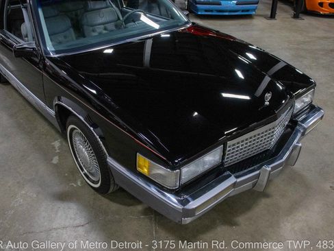 Used 1990 Cadillac Fleetwood Coupe FWD image 13