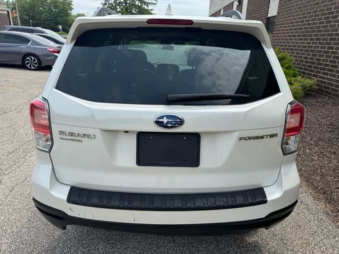 Used 2018 Subaru Forester 2.5i Premium w/ All-Weather Package image 34