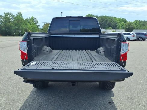 Used 2020 Nissan Titan SV w/ SV Convenience Package AWD/4WD image 26