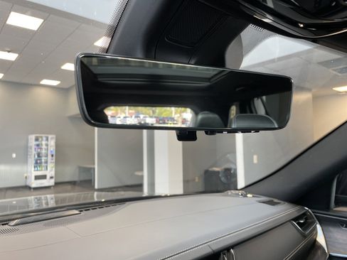 Used 2023 Jeep Grand Cherokee Overland w/ Advanced Protech Group III image 31