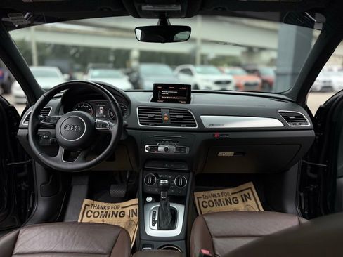 Used 2017 Audi Q3 2.0T Prestige w/ Prestige Package image 21