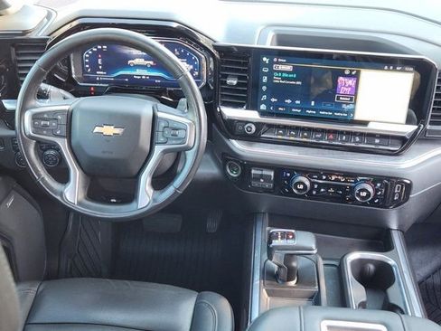 Used 2022 Chevrolet Silverado 1500 LTZ w/ Z71 Off-Road Package image 27
