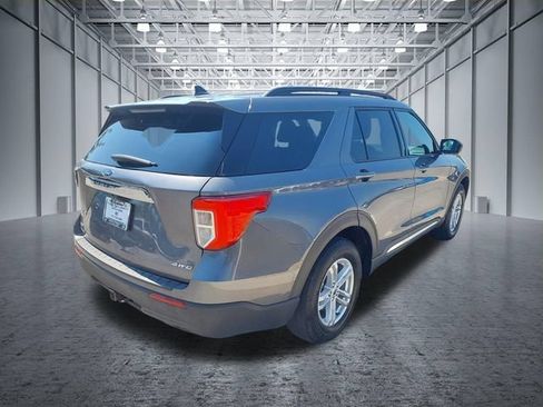 Used 2021 Ford Explorer XLT w/ Class III Trailer Tow Package AWD/4WD image 5