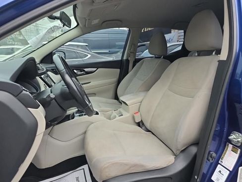 Used 2018 Nissan Rogue Sport SV w/ SV Technology Package image 5