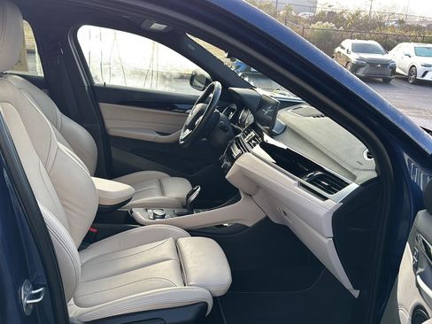 Used 2022 BMW X2 sDrive28i w/ Premium Package image 10