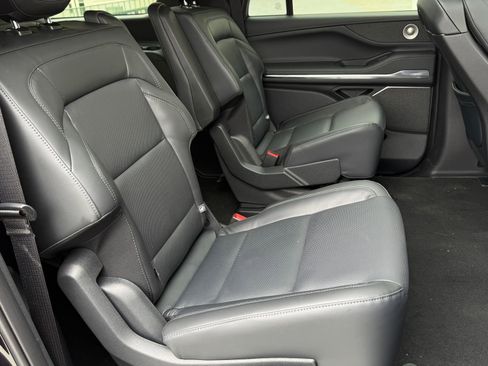 New 2026 Lincoln Navigator L Reserve AWD/4WD image 13