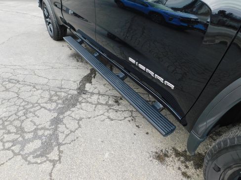 Used 2023 GMC Sierra 1500 Pro w/ Graphite Edition image 16