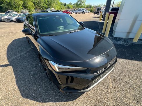 Used 2024 Honda Civic Sport image 1