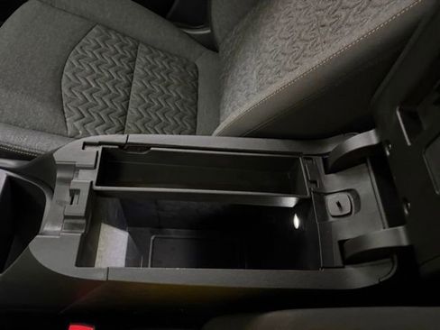 Used 2022 Chevrolet Equinox LT FWD image 39