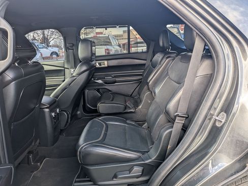 Used 2020 Ford Explorer ST w/ Premium Technology Package image 31