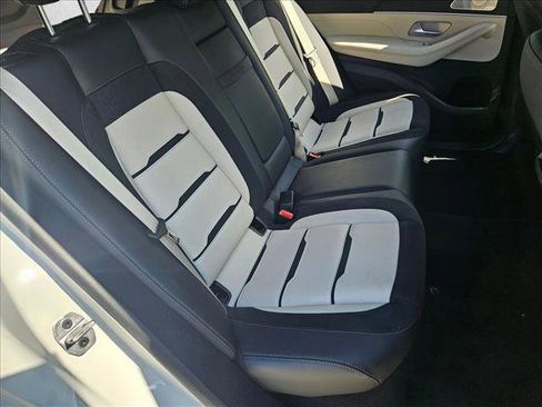 Used 2024 Mercedes-Benz GLE 53 AMG 4MATIC image 18