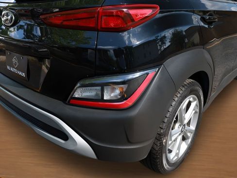 Used 2022 Hyundai Kona SEL w/ Cargo Package FWD image 15