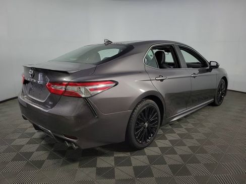 Used 2020 Toyota Camry SE image 8